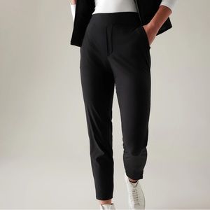 Like New! Athleta Brooklyn Joggers!